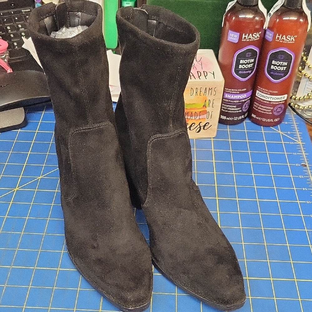 Naturalizer Black Suede Zipper Boots 6.5M New